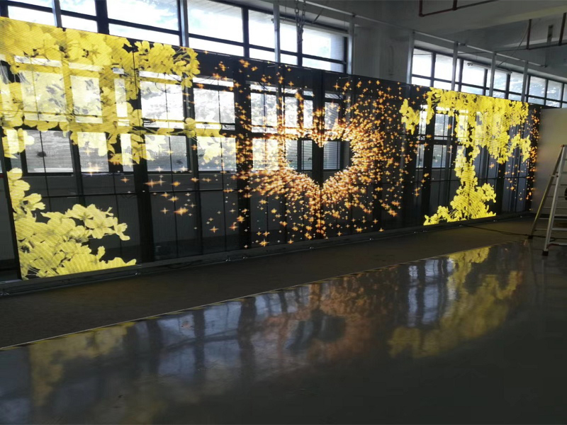 P3.91 indoor and outdoor Transparent LED screen